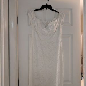 White lace bodycon dress